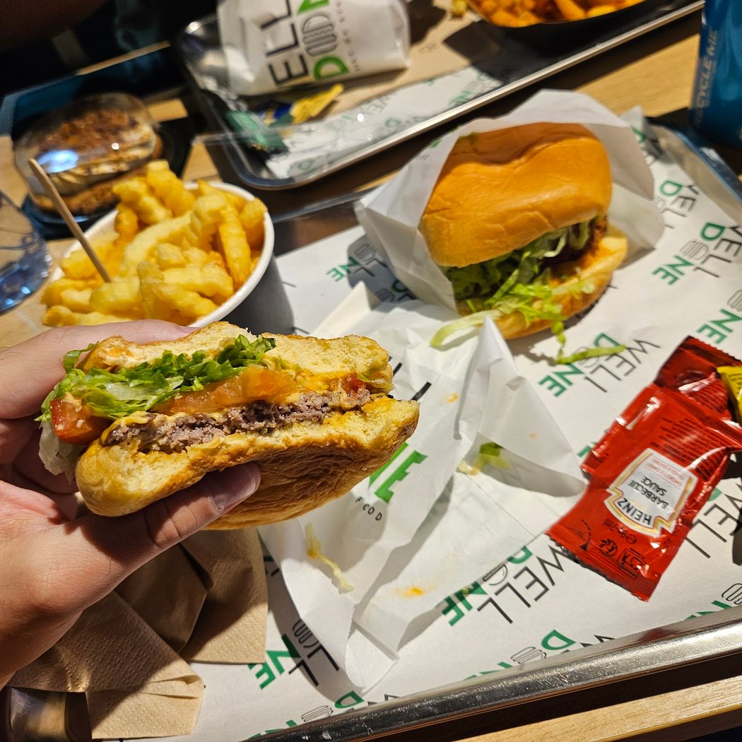 WELL DONE (smash burger) 2